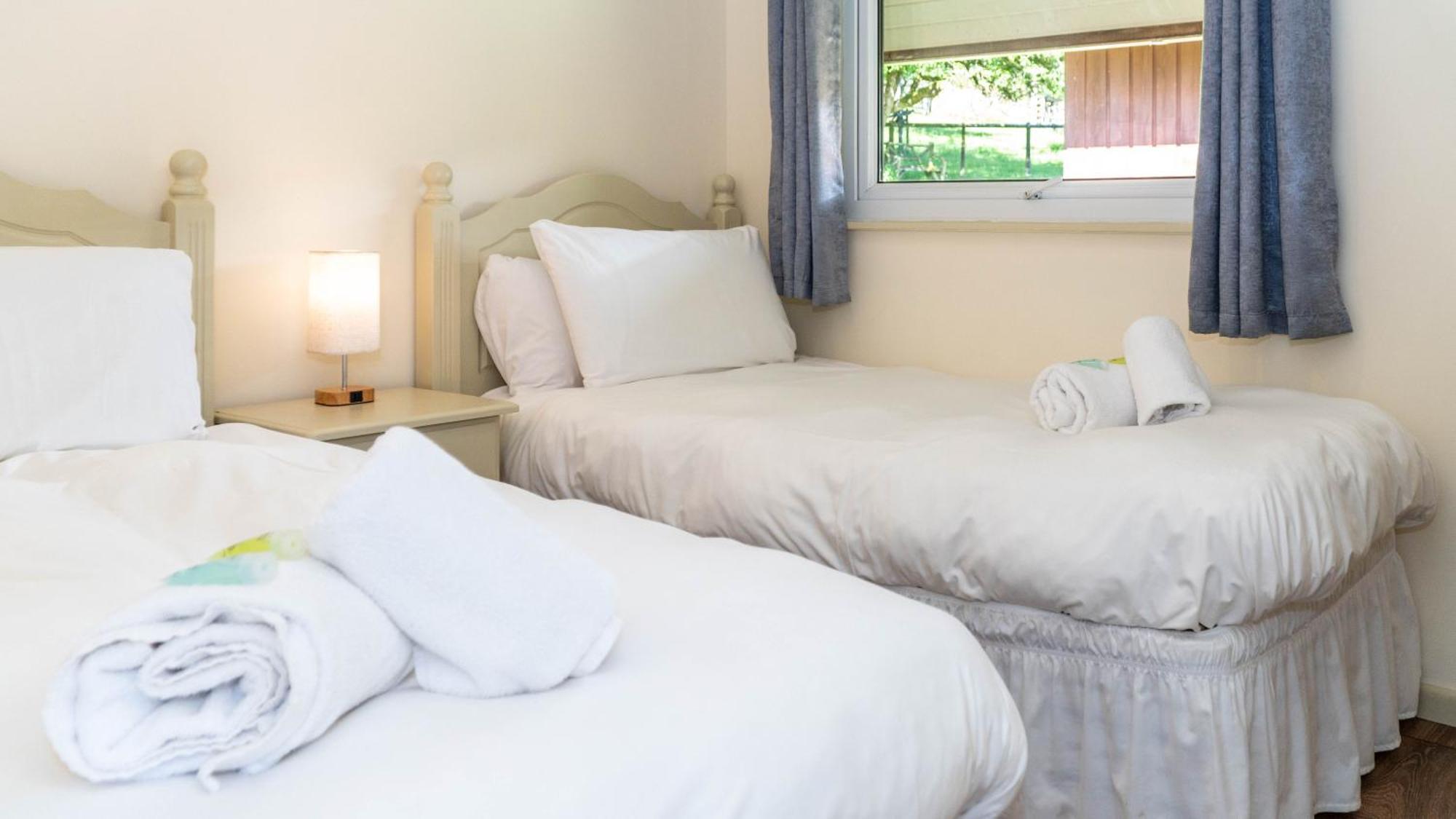 Ta Mill Cottages & Lodges - Meadowview Chalet 1 Launceston Exteriör bild
